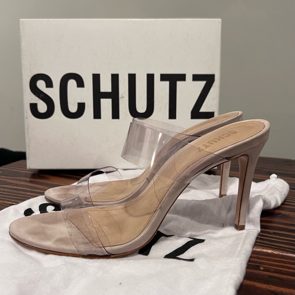 Schutz ariella nude 9.5
